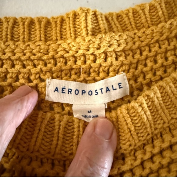 Aeropostale Chunky Crewneck Sweater Mustard Yellow Short Women's Size Medium - Picture 7 of 9